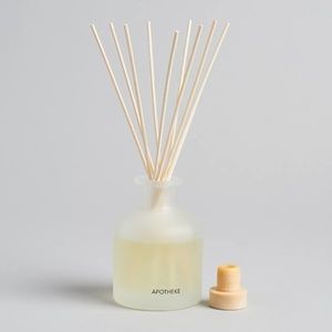 Apotheke Reed Diffuser in White Vetiver - FS NIB